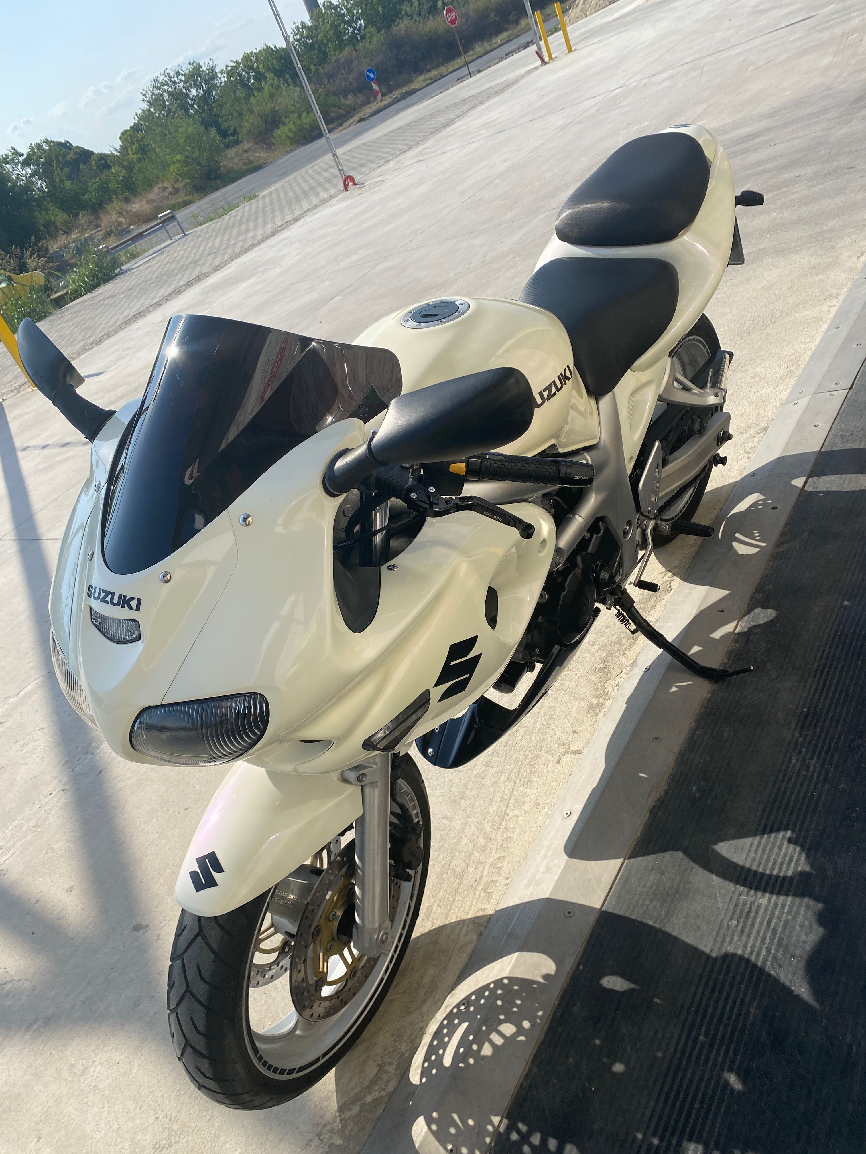 Suzuki    Sv650S