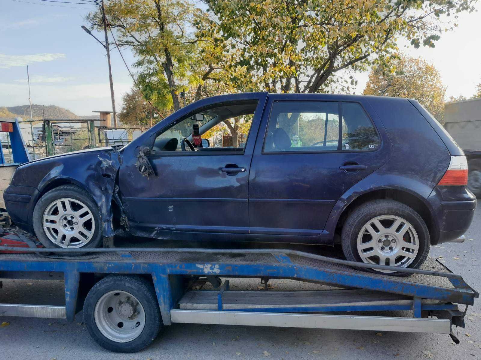 VW Golf 4, 1.6 sr, 2000 г на части