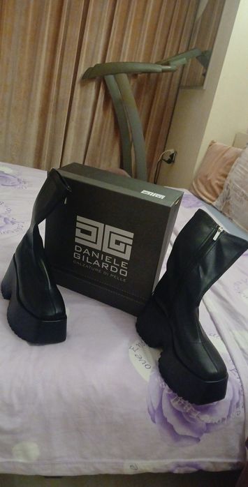 Дамски боти на Паоло Ботичели от естествена кожа. Стилни и качествени!