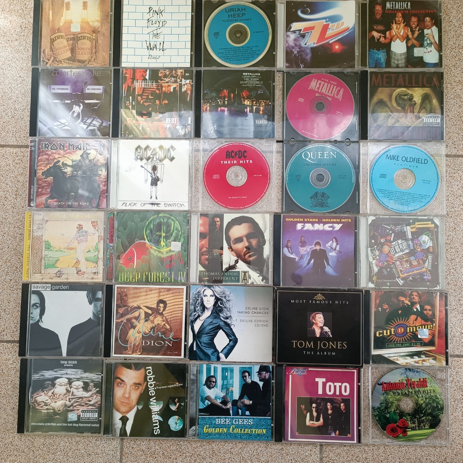 Аудио касети и CD