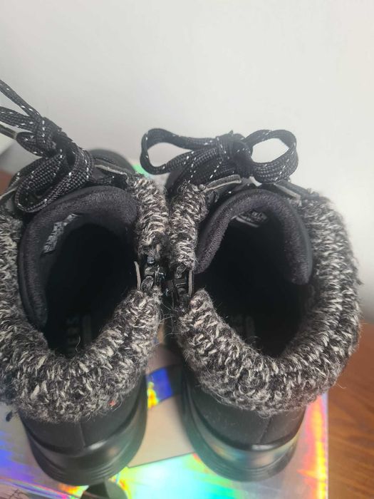 Ghete Skechers copii