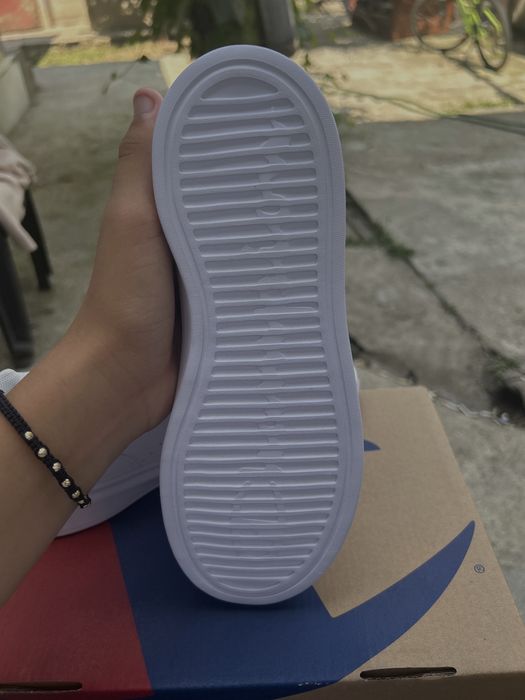 Vand adidasi champion marime 37