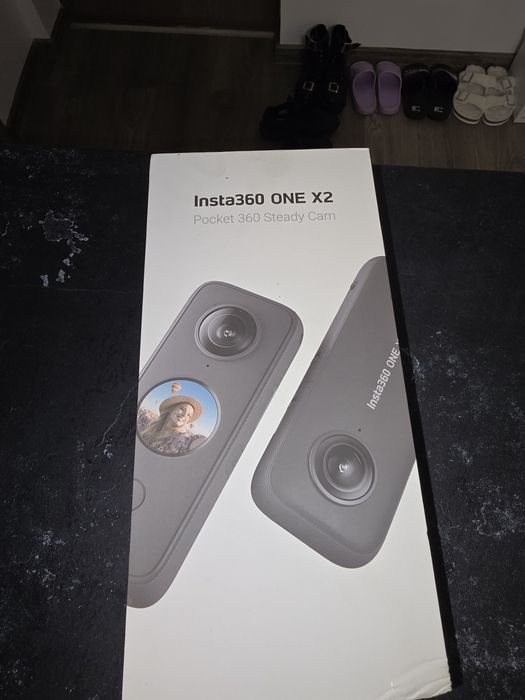 Vând camera insta360x2