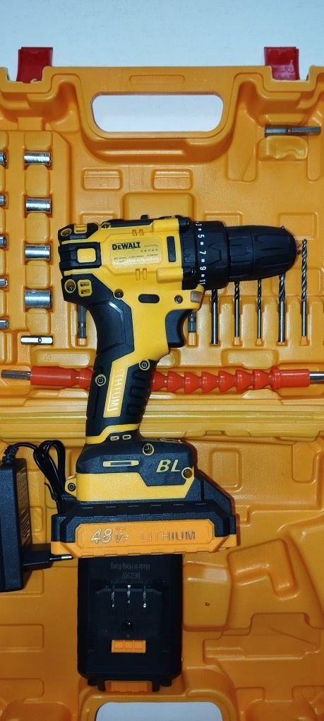 Шуруповерт DeWalt 48V PRO