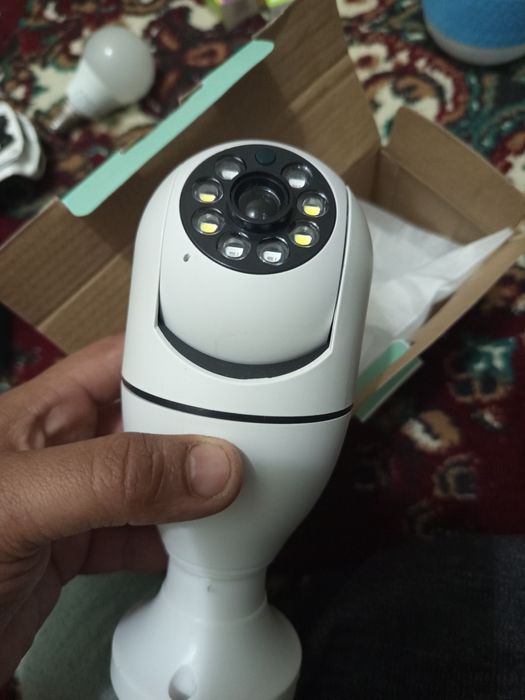 Kamera sotiladi yana narhini kelishiladi