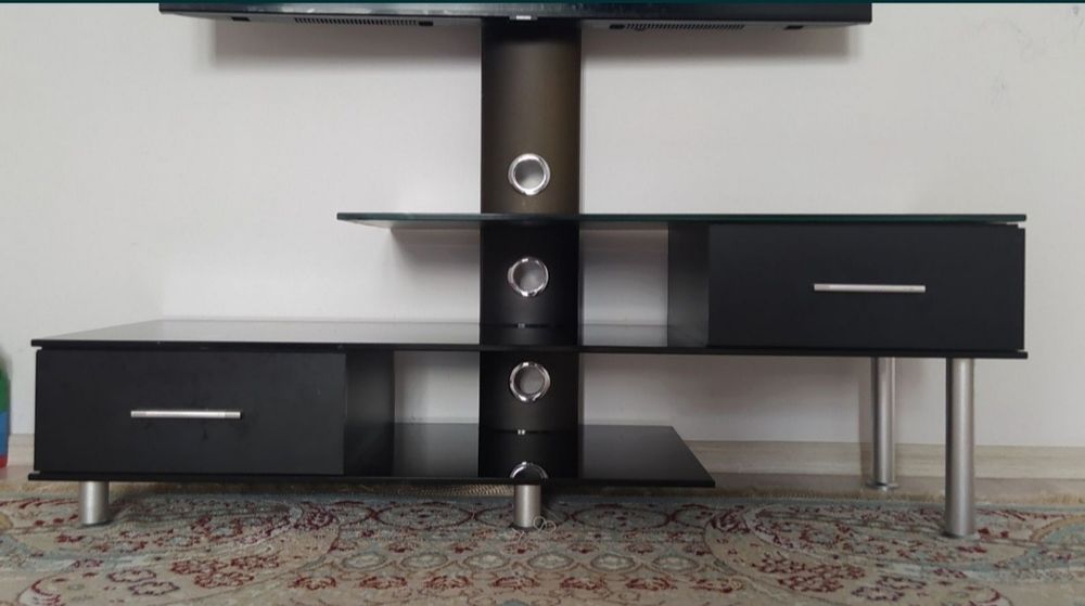 Продается подставка для телевизора