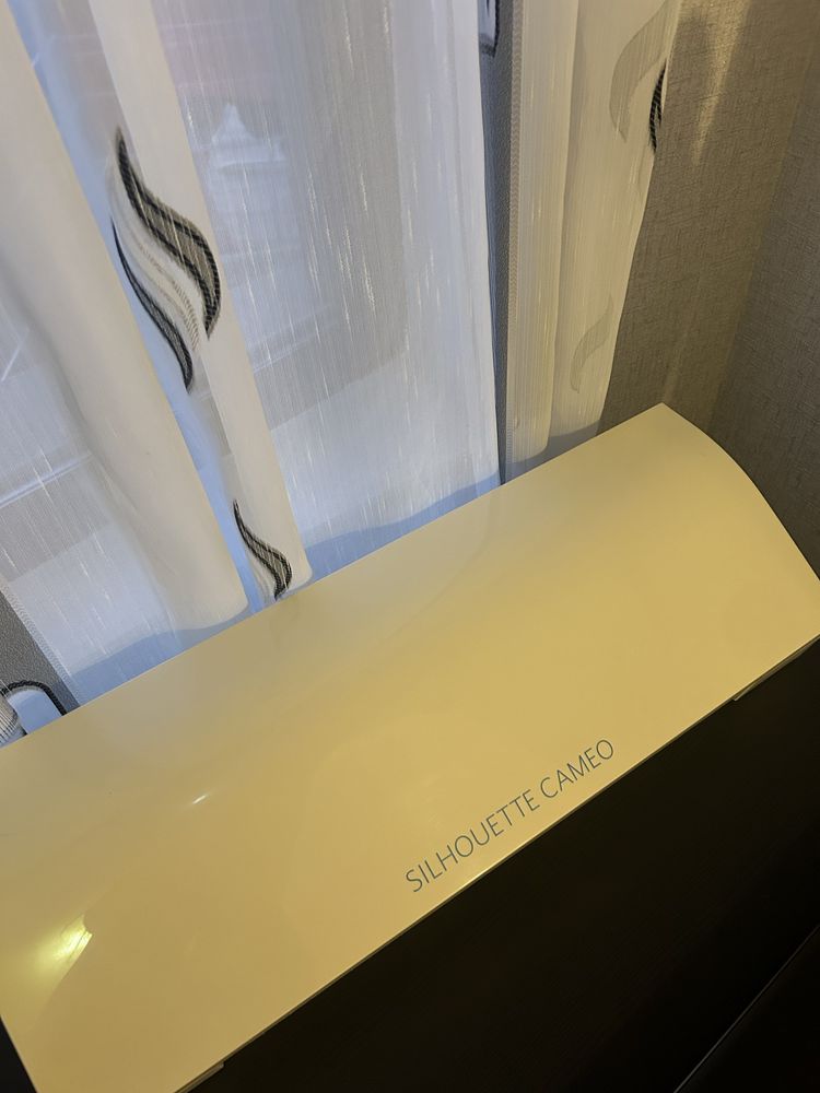 Cutter Plotter Silhouette CAMEO 3