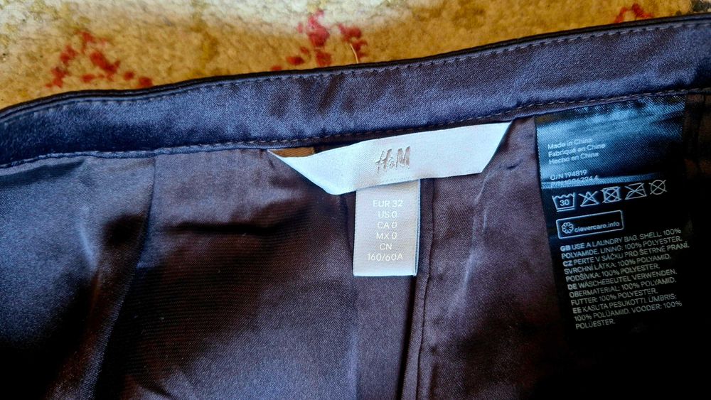 Pantalon cu paiete H&M, masura 32 (xs) IMPECABILI, Senzatie