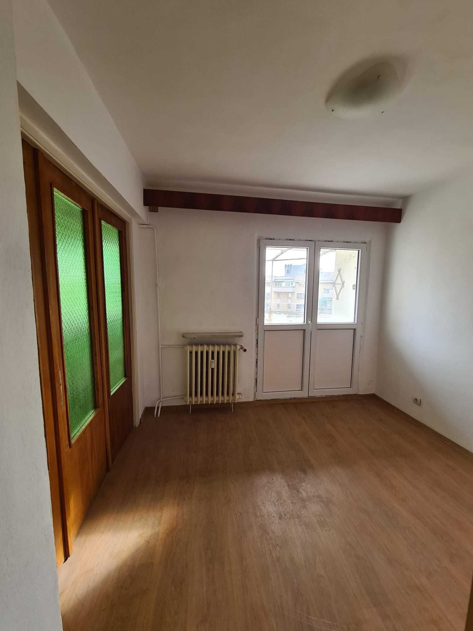 Apartament 4 camere