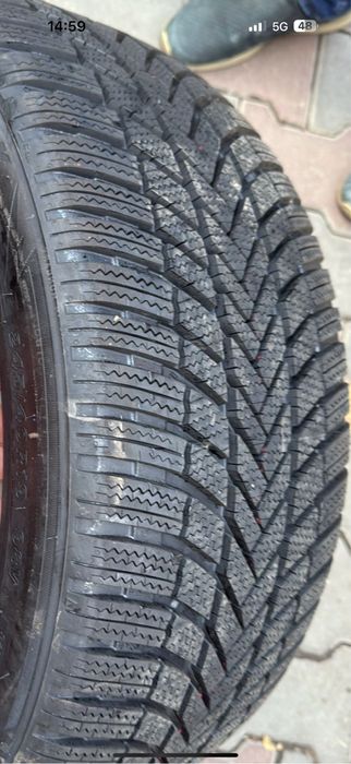 2 Anvelope Bridgestone Noi 255/40/19 Dot 37/2024