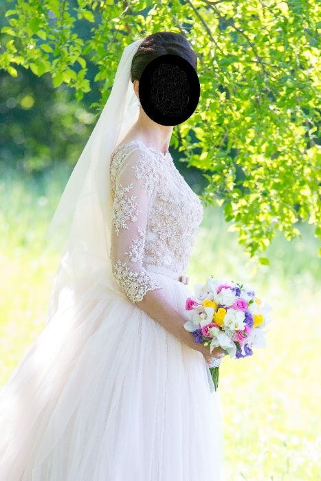 vînd rochie mireasă