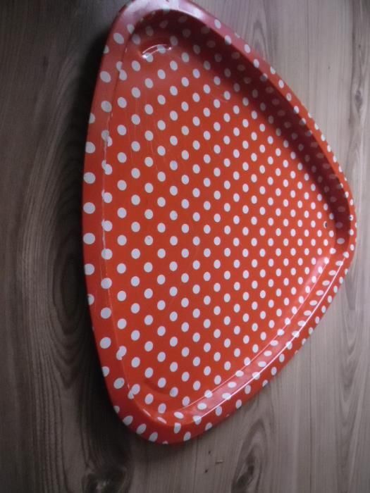 ретро четворно дебелостенно плато и метален поднос