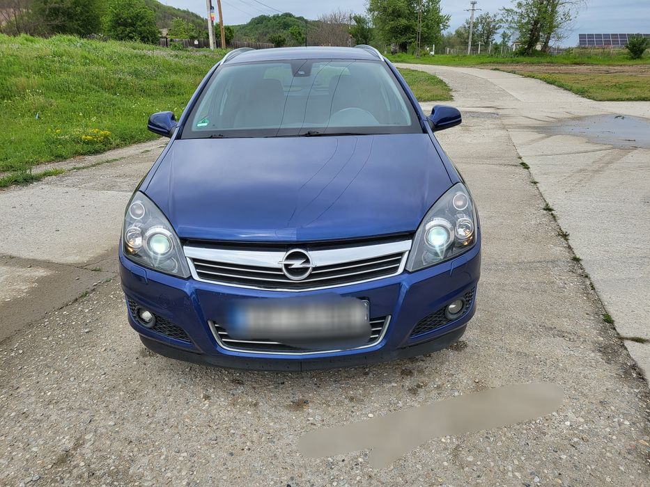 Opel astra h 1.7 facelift 2010