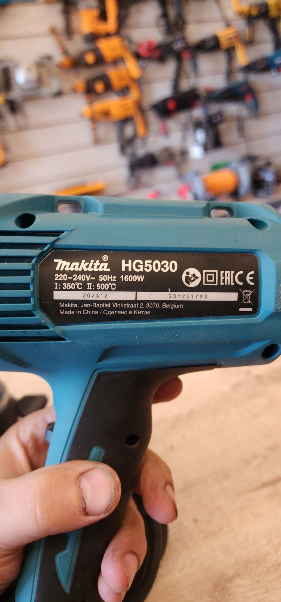 Makita страителный фен и Фрезер