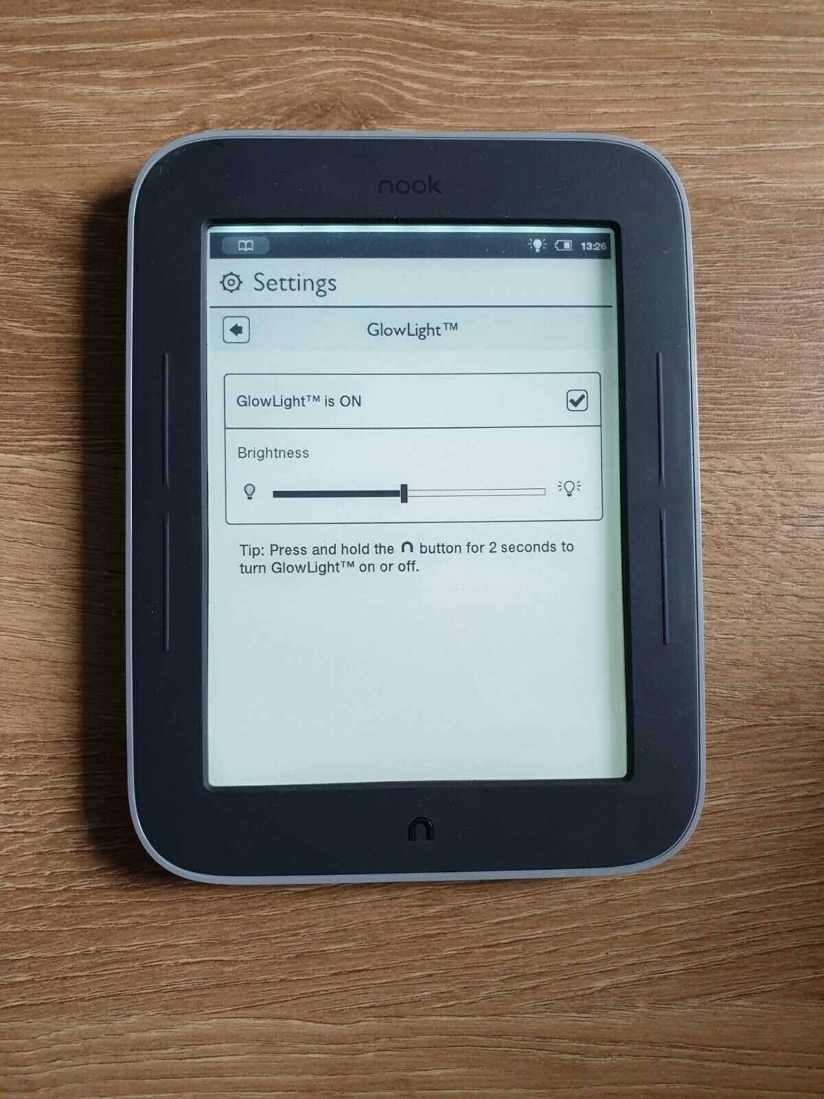 B&N Nook Simple Touch GlowLight - NOOK електронен четец с подсветка