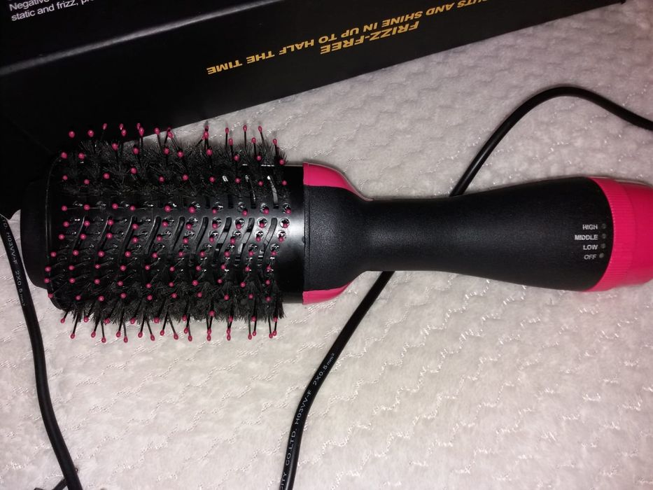 Perie electrica pentru par Fixa cu aer cald , One Step 3 in 1