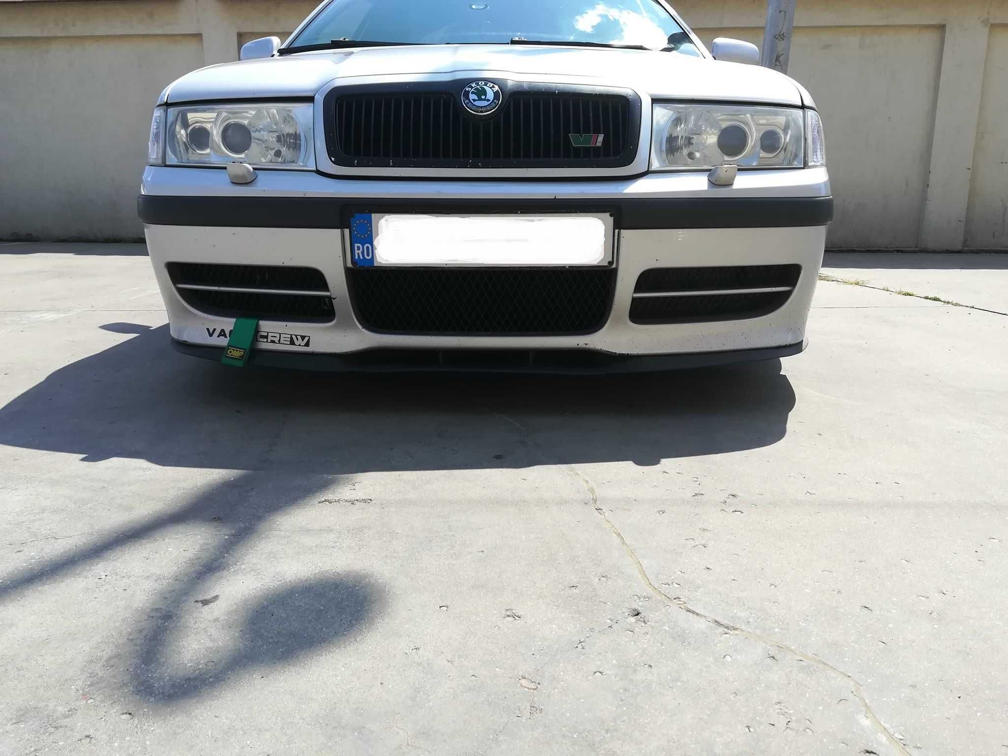 Lip ornament pentru bara fata  adaptabil pe Skoda Octavia 1