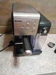 Еспресо и капочино машина Breville VCF108X 19 bar 1050 W