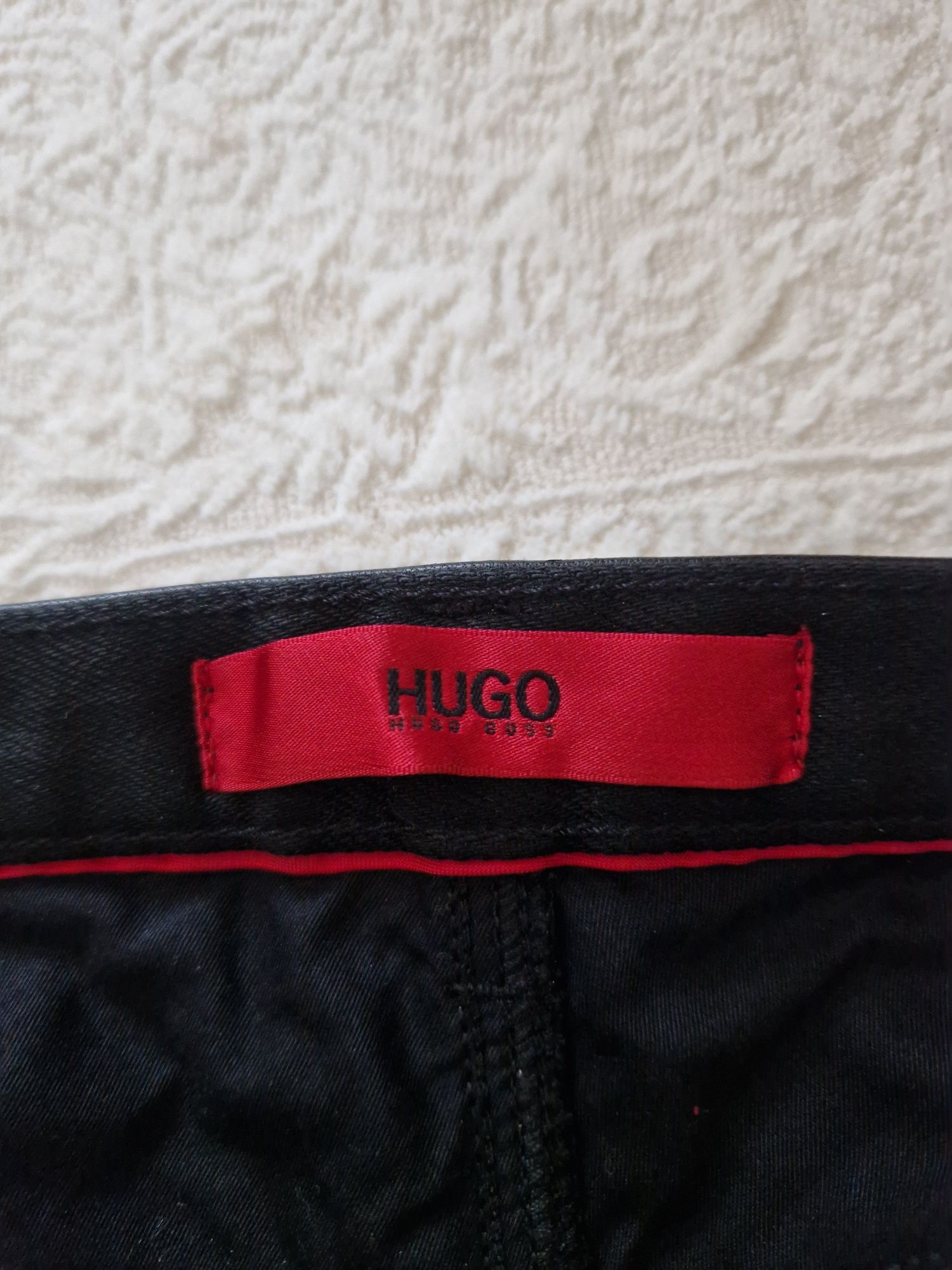 Blugi bărbătești Hugo