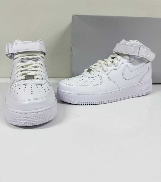 Nike Air Force 1 Mid 07