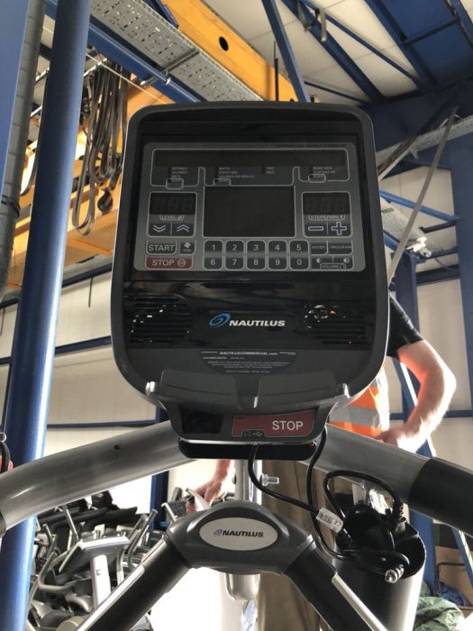 Depozit aparate fitness technogym