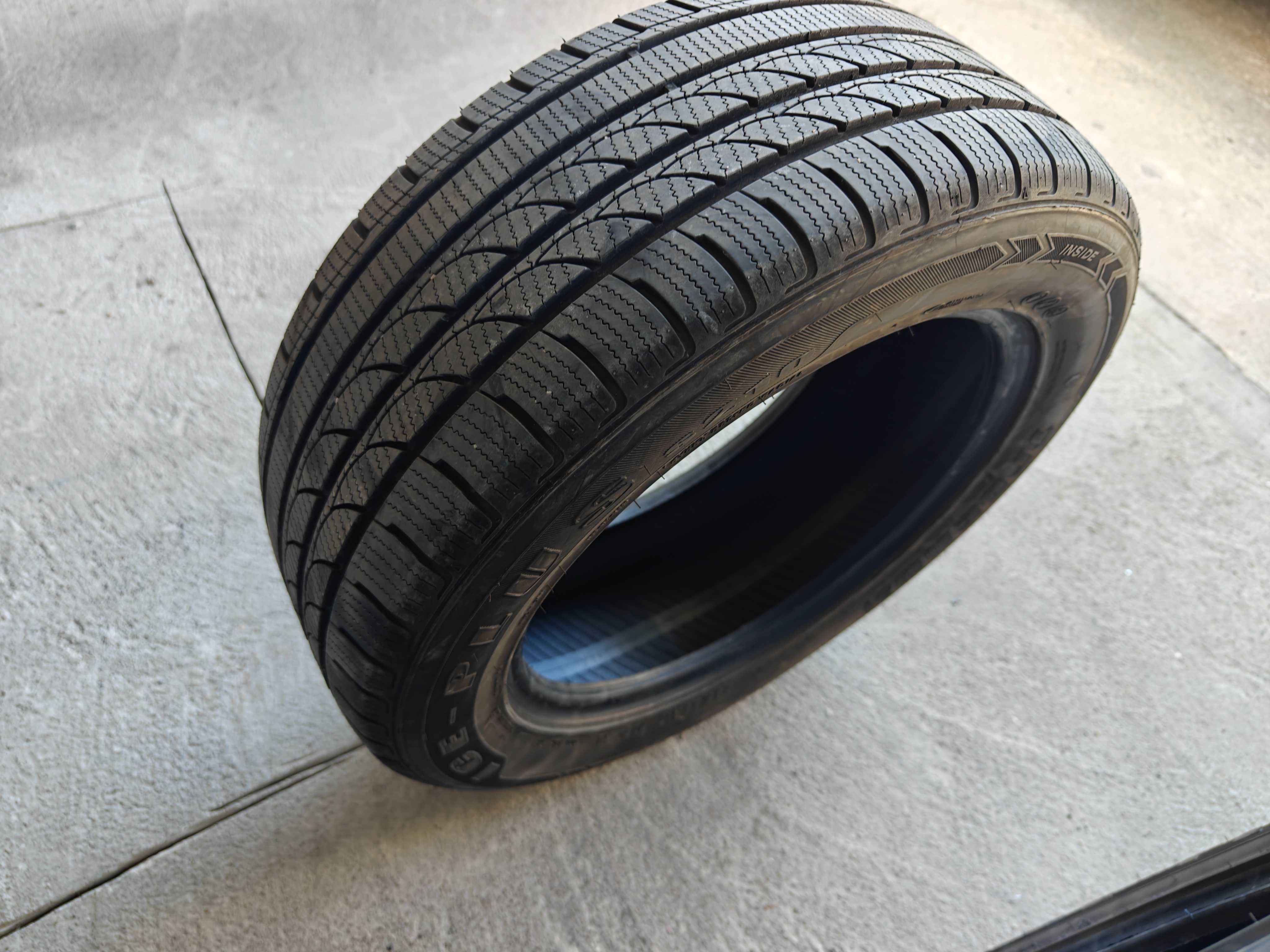 TRACMAX ICE PLUS S210 235/55 R17