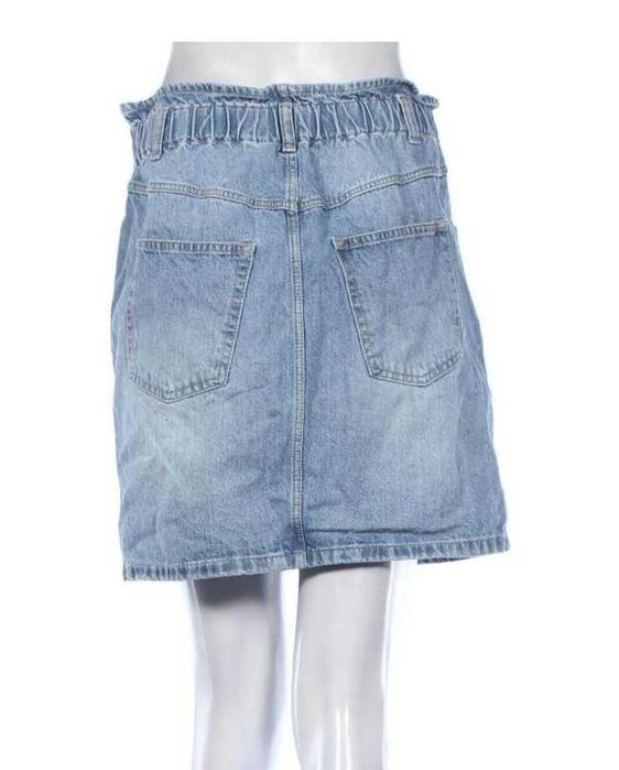 Пола 
Къса дънкова пола H&M Divided EUR 40