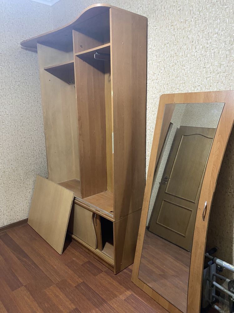 Делаю ремонт из-за этого отдаю даром. Помыть и будет как новое. ДАРОМ!