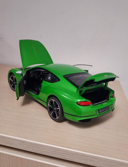 Macheta Bentley Continental-Green Apple-Norev 1/18-masinuta colectie