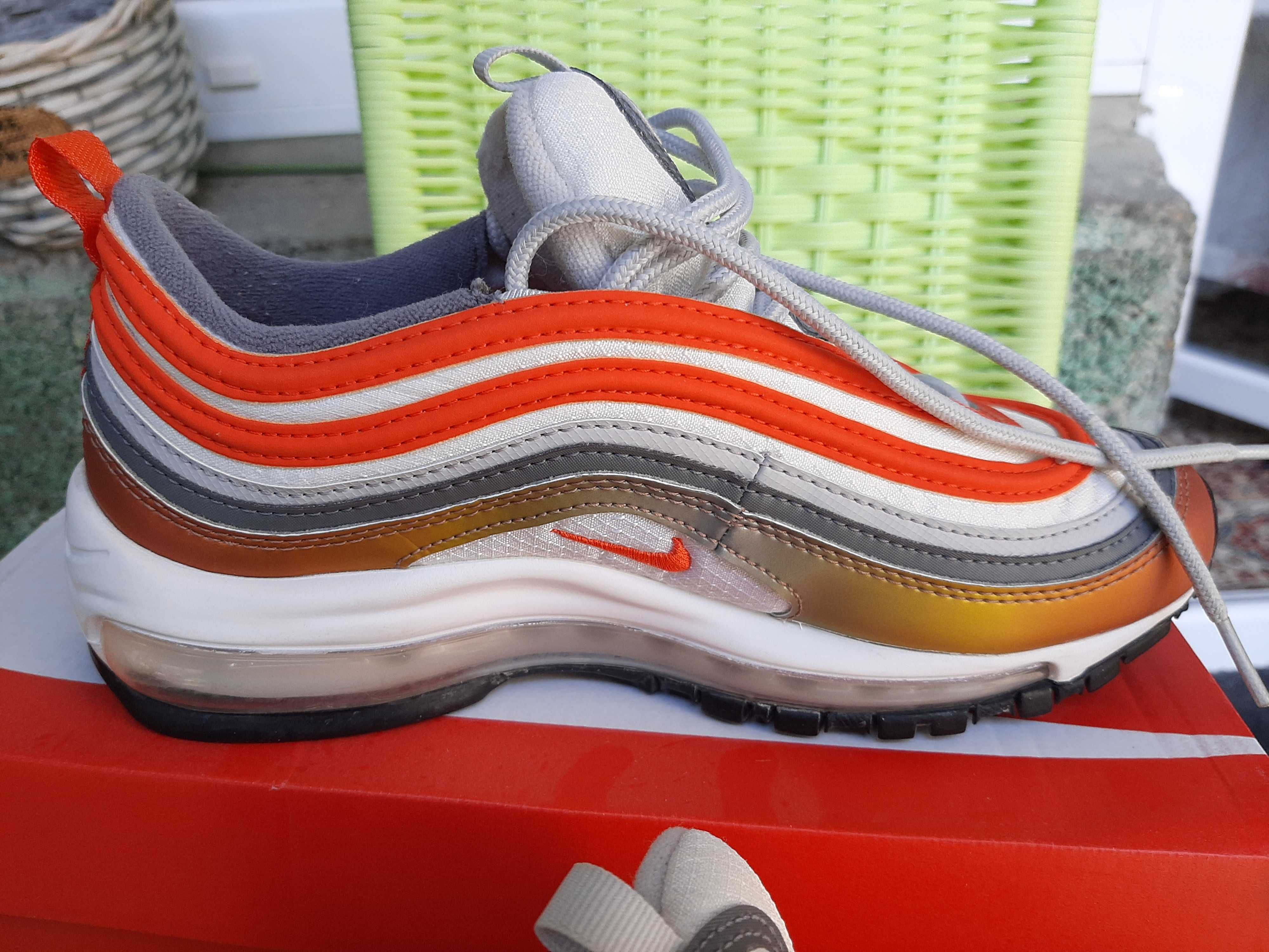 Nike Air Max оригинални маратонки