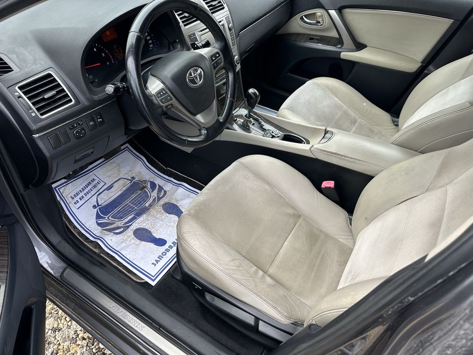 Тойота Аветсис Т27 2.2dcat,Autom,Led,Xenon,Navigation,Камера!