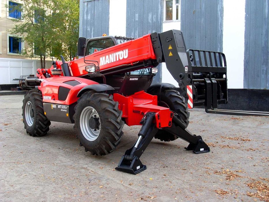 Телескопический погрузчик Manitou MT 1235 ST