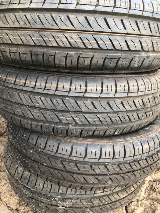 Vand 4 cauciucuri dunlop165/65R14