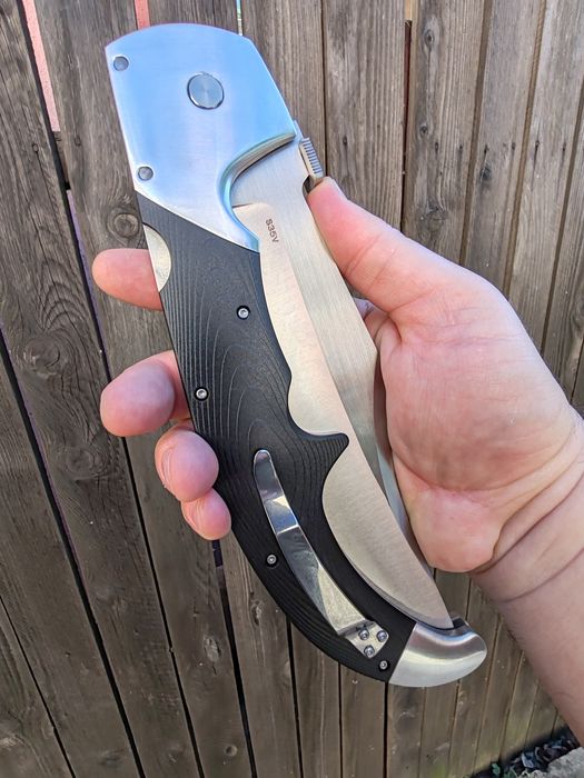 Briceag Espada  dimensiuni mari