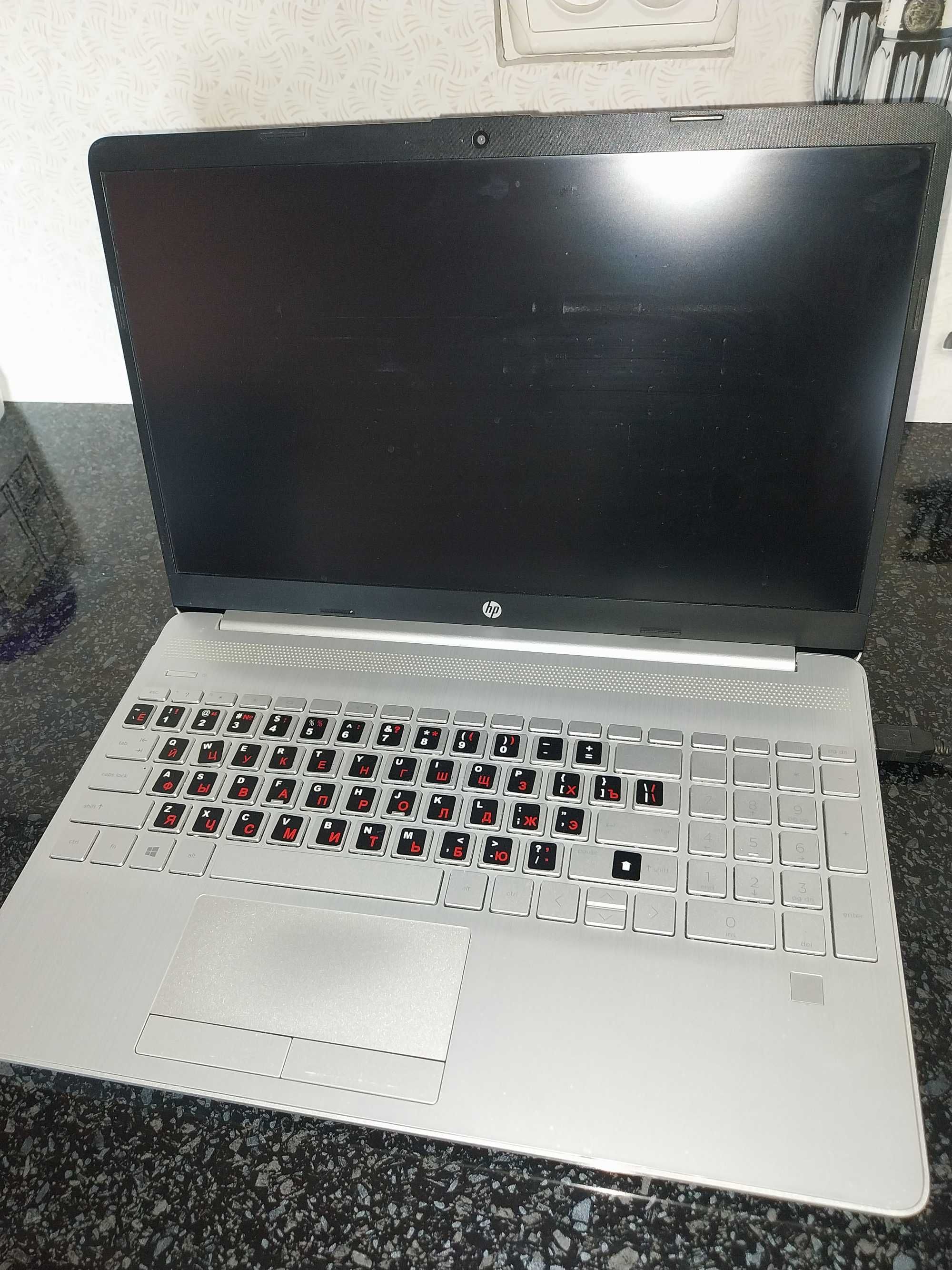 Продаю :Ноотбук-НР LAPTOP.