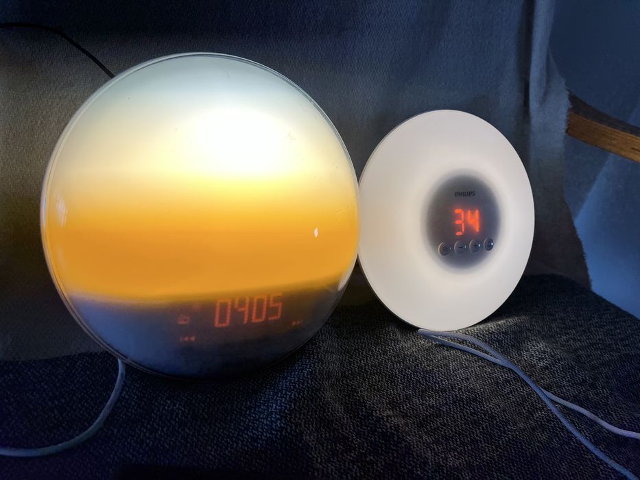 Philips Ceas Radio si Lampa