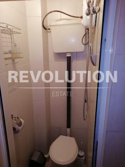 Дава се под наем Двустаен апартамент в Варна, Център - 55 кв.м за 350 € - Снимка #7