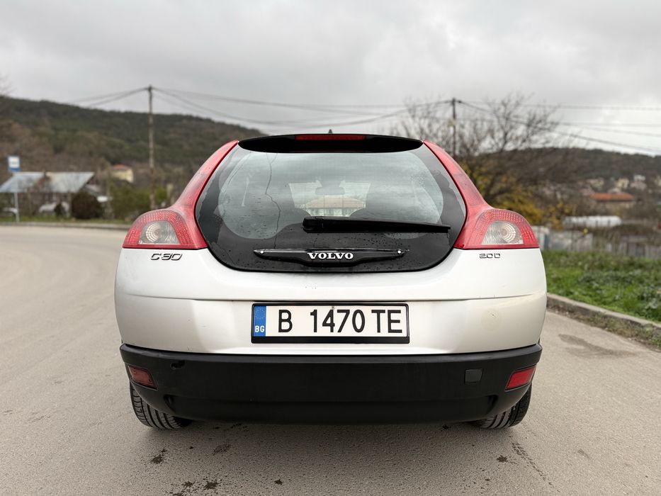 Volvo C30 2.0 6 Скорости 2008г 5л/100км Климатроник Всичко платено