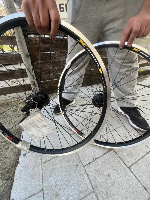 НОВИ КАПЛИ 26 (590-23mm) с Shimano главини