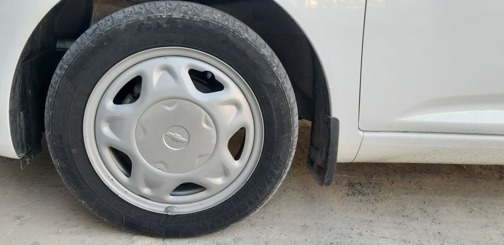 Spark diska sotiladi