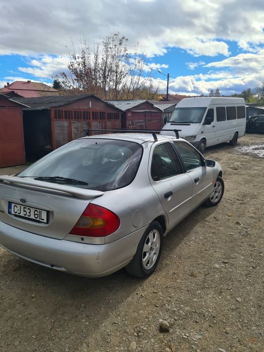 Vand ford mondeo 1,8 tdi si piese de schimb