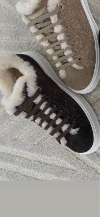 Зимние ботинки, внутри натуральный мех, очень удобные и стильные