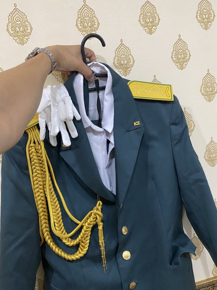 Продам парадную форму для всех войск
