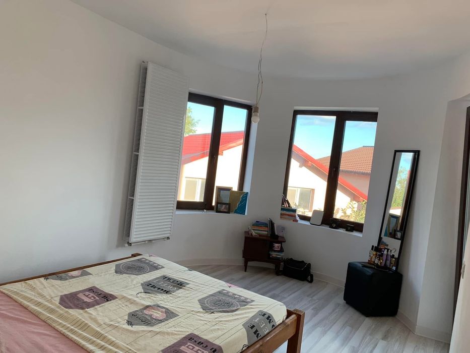 Vila cu 4 dormitoare, terasa si garaj - Lumina, Constanta