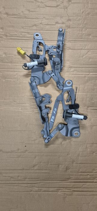 Balama capota stanga-dreapta bmw seria 5 f10 f11