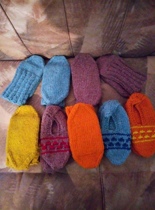 Вълнени чорапи от домашна вълна с тройна нишка на конеца 10 лв.