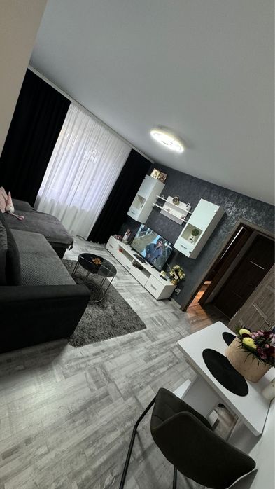 Vand Apartament cu 2 camere in Salaj/Rahova.Renovat si Mobilat!
