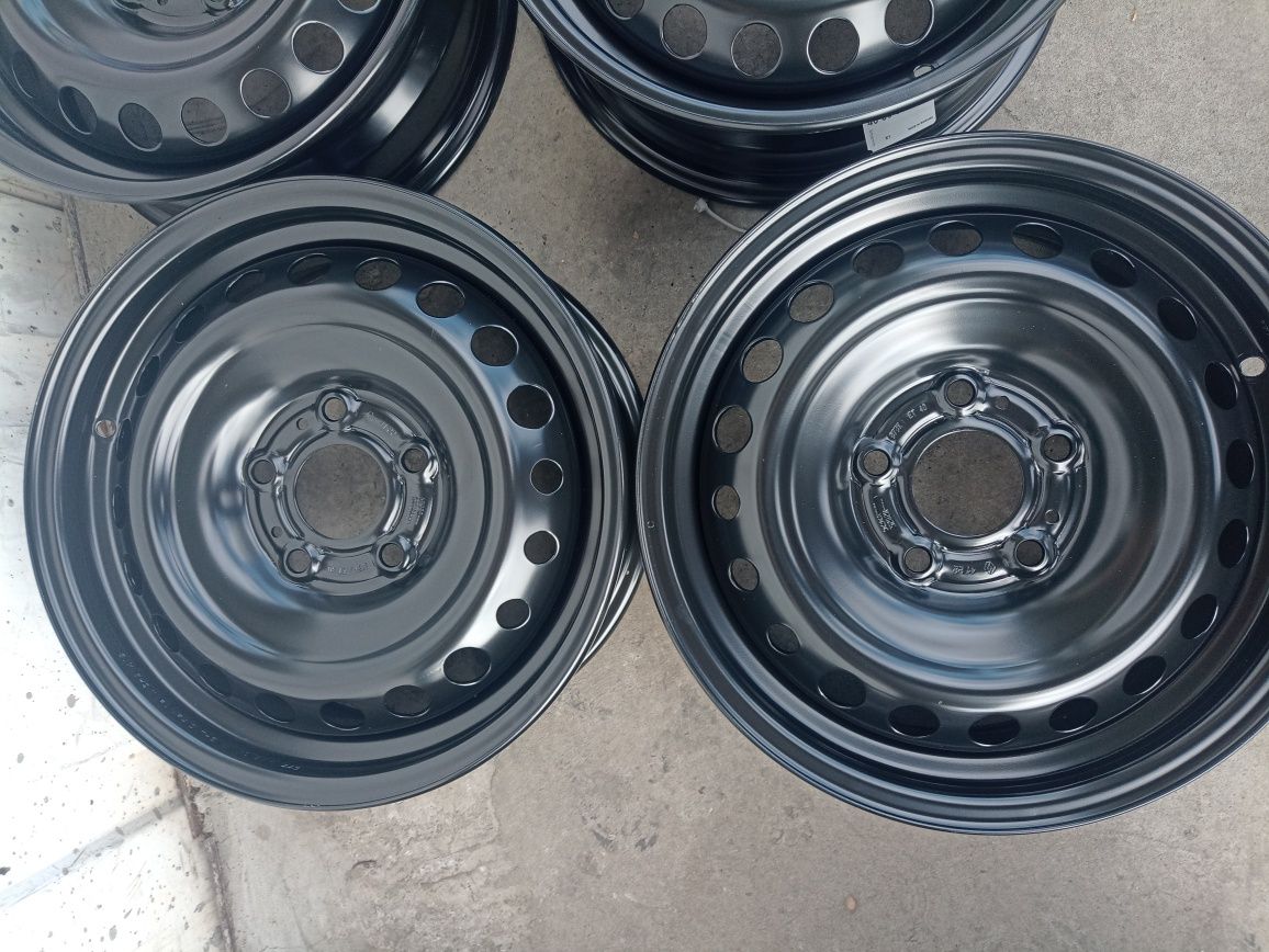 4 jante NOI originale Renault R15 200 roni bucata
