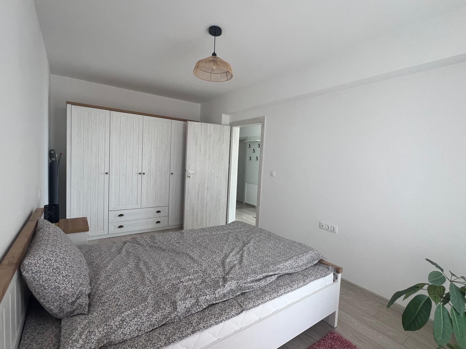 Inchiriez apartament cu 3 camere - Maurer Residence - Prima închiriere