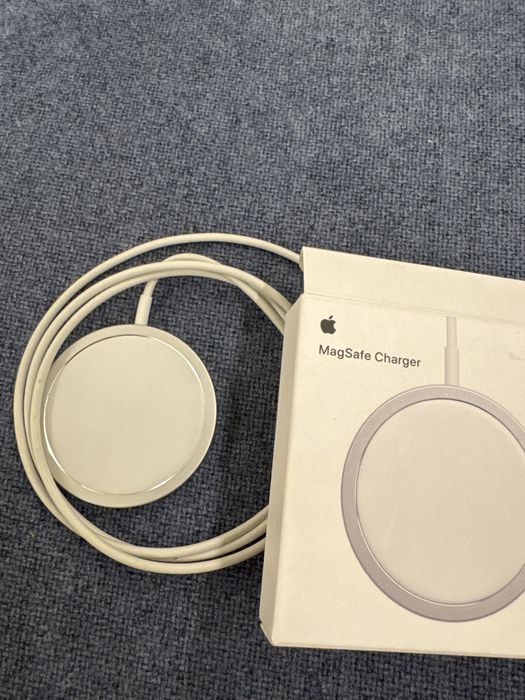 Продам MagSafe оригинал